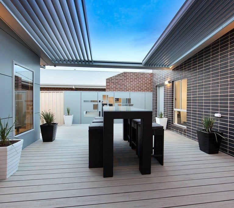 Retractable Opening Roof Systems | LouvreTec Tasmania